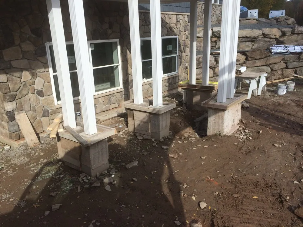 Expert yard cleanup service experts serving Moscow, PA - Designer Pool Company