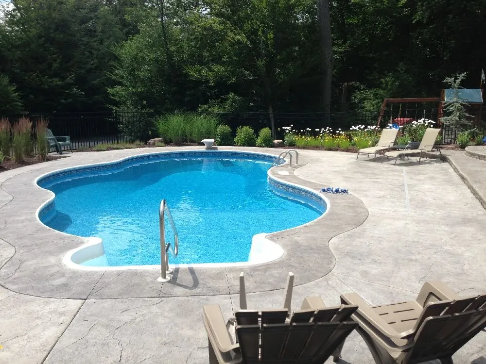 Top-rated lawn care service experts serving Moscow, PA - Designer Pool Company