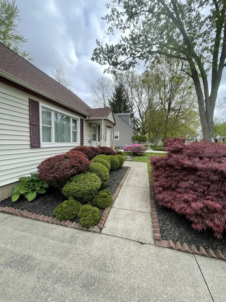 Local garden landscaping for year-round maintenance across Kent, OH - Designers Edge