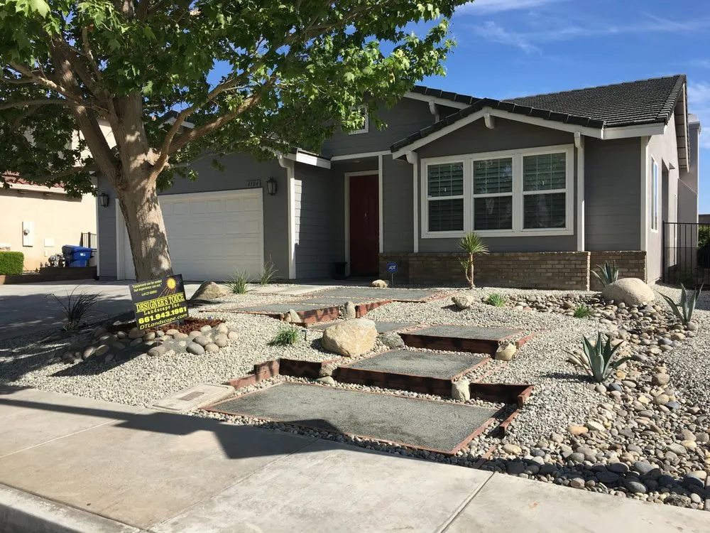 Custom residential landscaping in Quartz Hill, CA - Designer's Touch Landscape