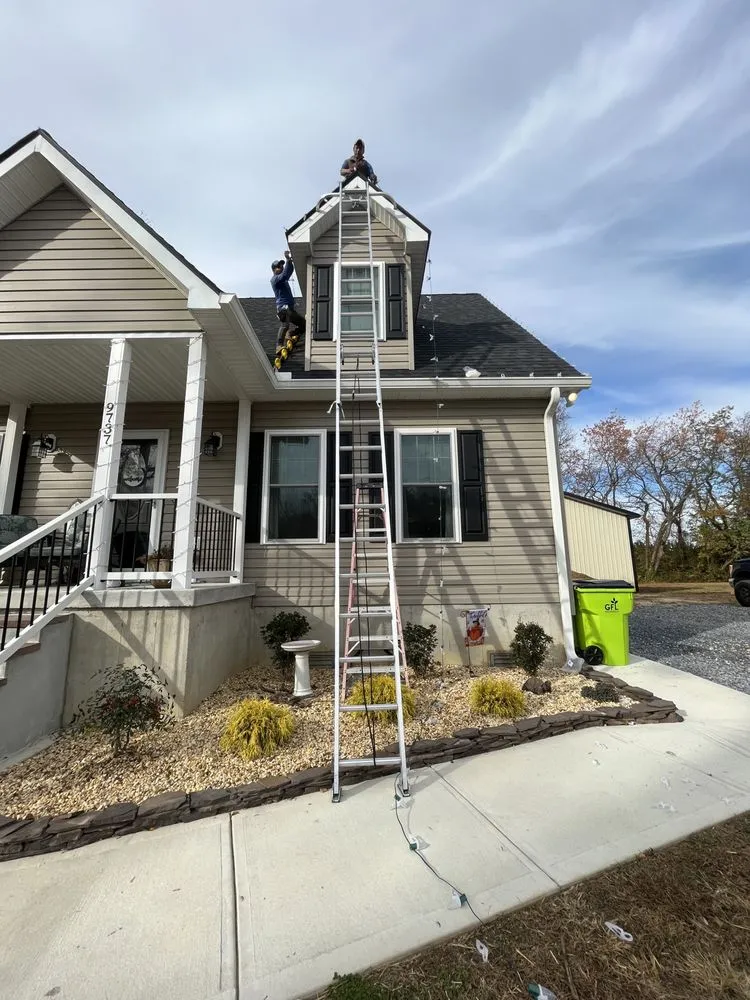 Custom yard maintenance in Bridgeville, DE by designscapes