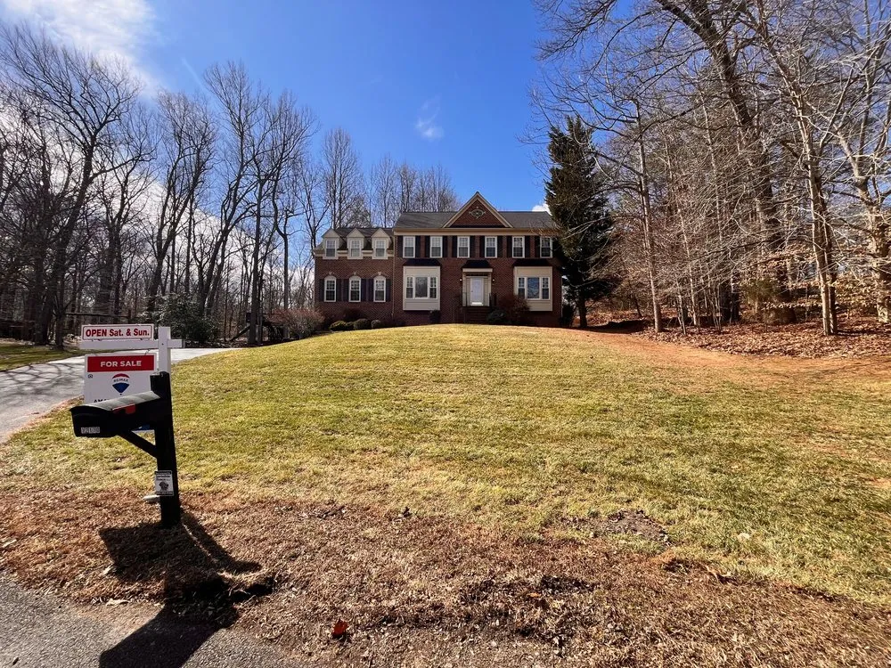 Reliable garden landscaping experts serving Fredericksburg, VA - DeSimini Lawn Care