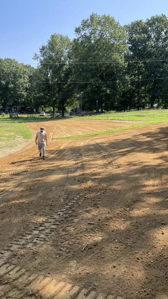 Top-rated yard maintenance for homes across Walls, MS - Desoto Lawn and Landscape