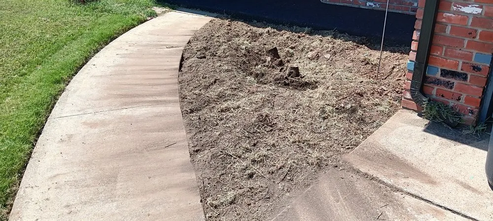 Expert lawn care service in Oklahoma City, OK - Desparza Lawn Service