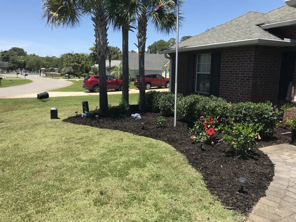 Top-rated lawn care service in Destin, FL by Destin Lawn Care