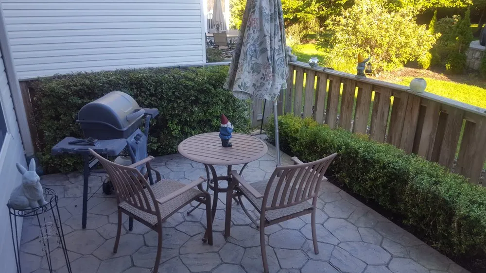 Custom lawn care service experts serving Reston, VA - Desy General Contractor