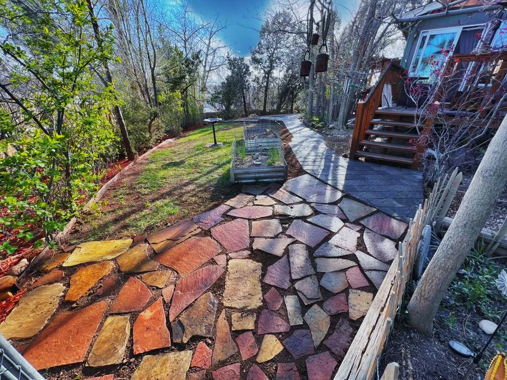 Reliable yard cleanup service experts serving Aurora, CO - Detailcrews