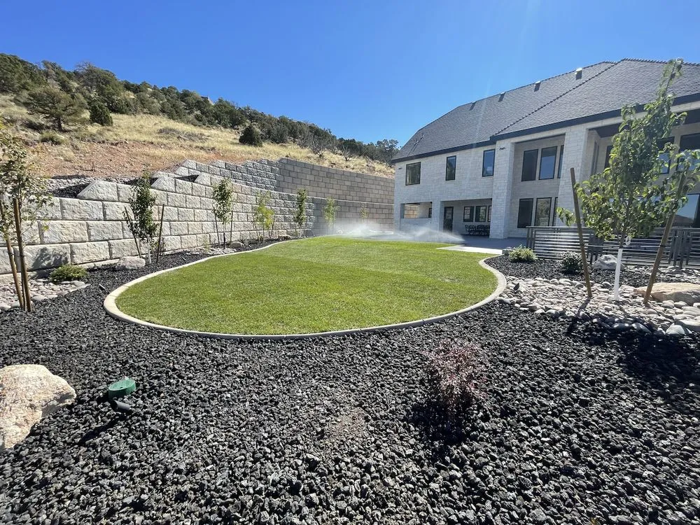 Local yard cleanup service in Enoch, UT - Detailed Landscaping