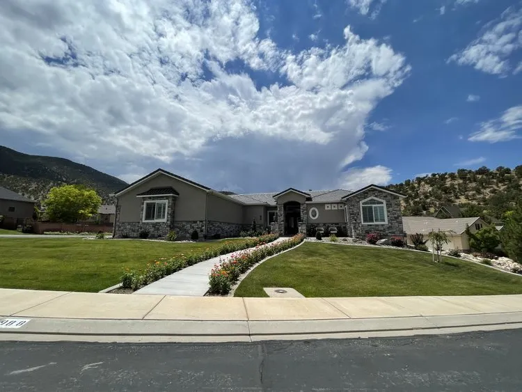 Top-rated landscaping services in Enoch, UT - Detailed Landscaping