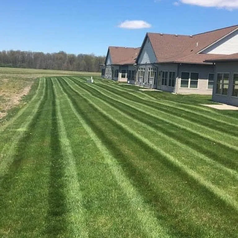Professional yard maintenance for year-round maintenance across findlay, OH - Detailed Lawns & Landscaping