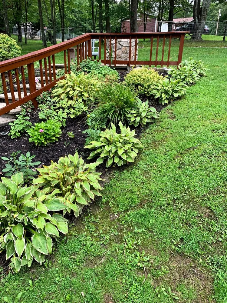 Top-rated lawn mowing service experts serving Corning, NY - DETER LAWN SCULPTURES