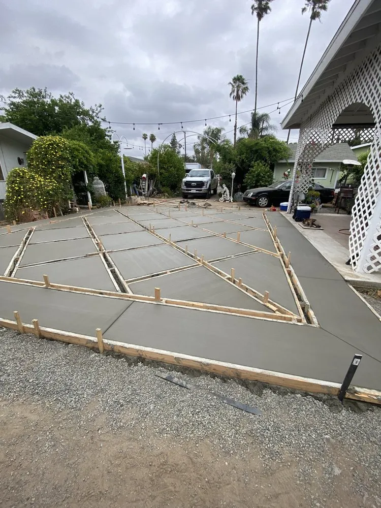 Reliable lawn mowing service experts serving Orange, CA - Deterra Landscape