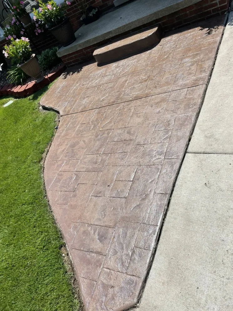 Reliable yard maintenance experts serving River Rouge, MI - Detroit Ground Maintenance And Power Washing