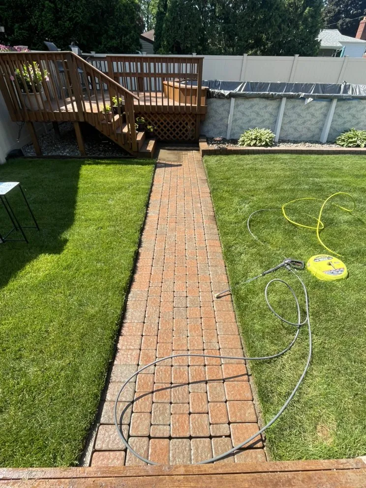 Expert landscaping services in River Rouge, MI - Detroit Ground Maintenance And Power Washing