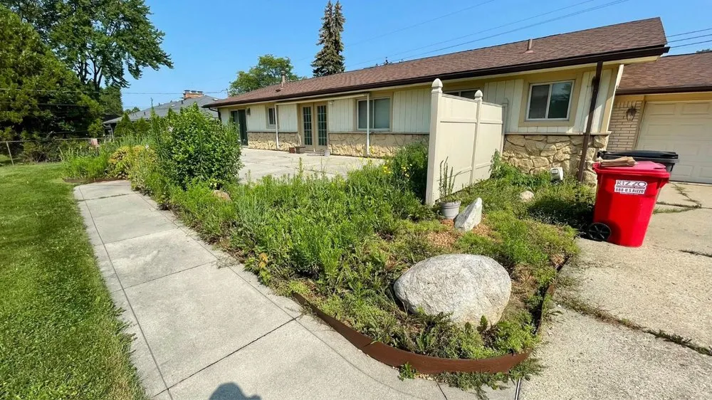 Affordable outdoor landscaping in Eastpointe, MI - Detweiler Outdoor Services