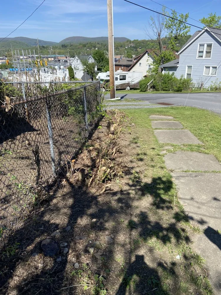 Top-rated garden landscaping with custom design across Tyrone, PA - Detwiler Contracting Services