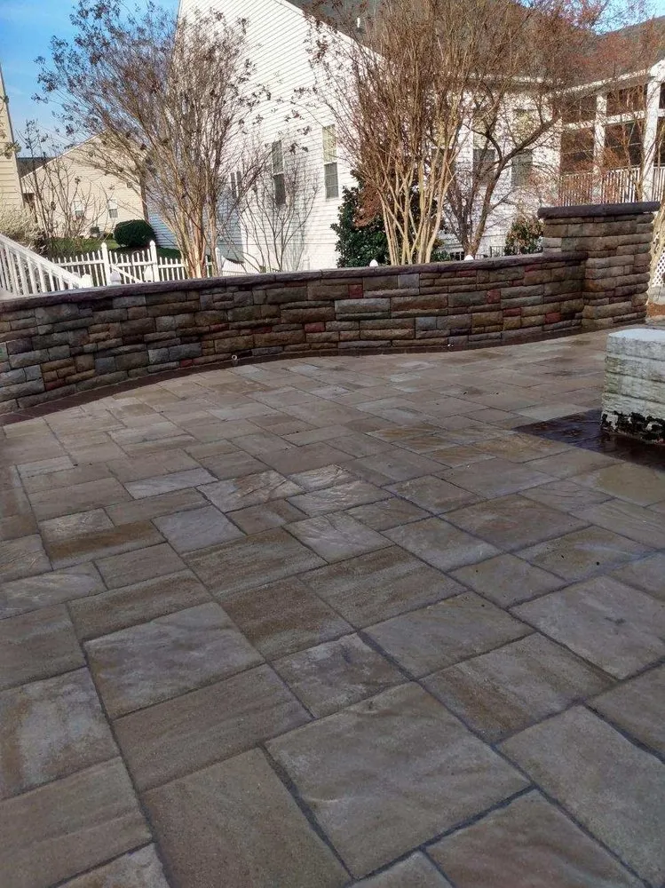 Professional garden landscaping in Spotsylvania, VA by Deuces Garden and Patio Creations