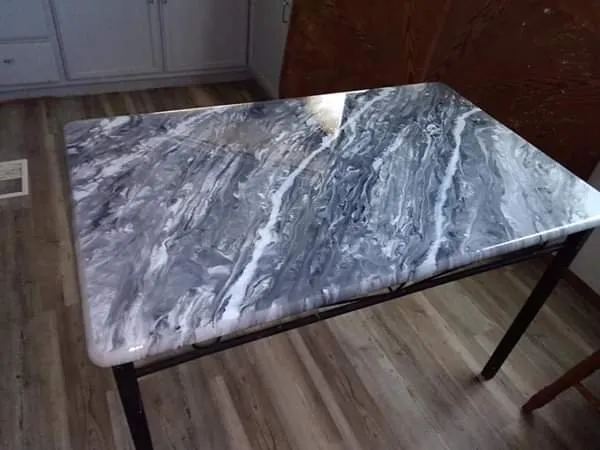 Expert lawn care service experts serving Pueblo, CO - Devanna's Helping Hands