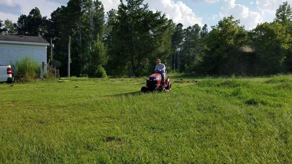 Trusted lawn mowing service experts serving Clayton, NC - Devereaux Lawncare and Landscaping