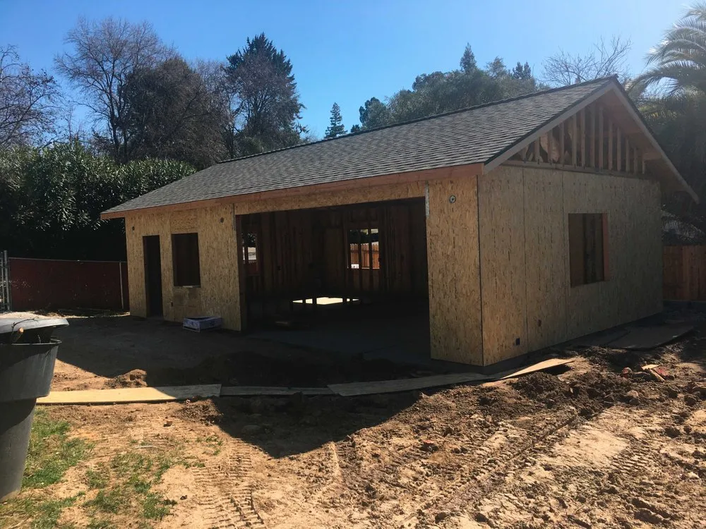 Local yard maintenance in Roseville, CA by Devil Mountain