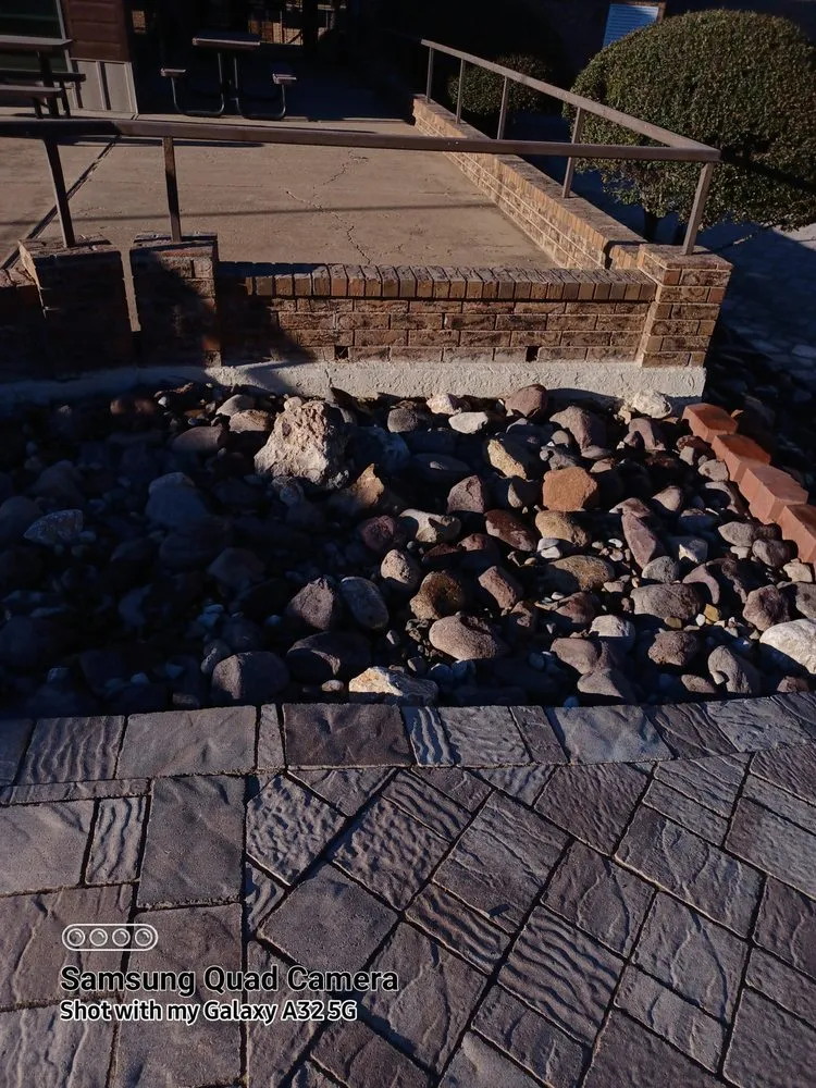 Affordable yard maintenance in Odessa, TX by Devin Cummings