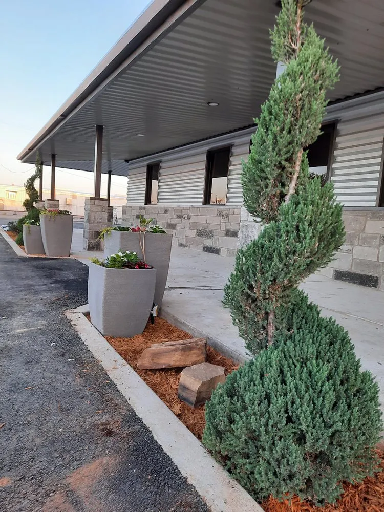 Top-rated lawn mowing service in Odessa, TX - Devin Cummings