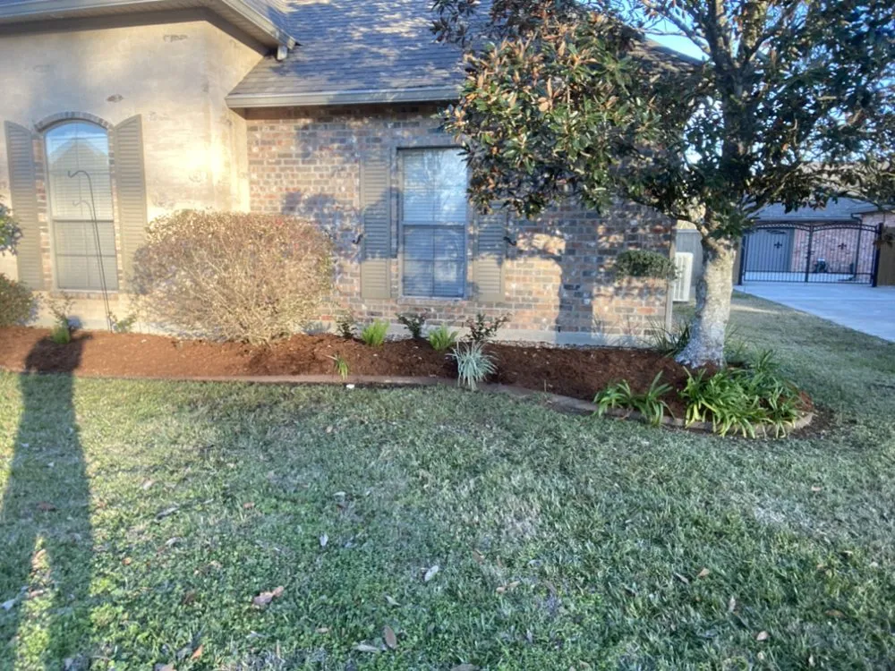 Reliable landscape design in Opelousas, LA - Devin Property Management