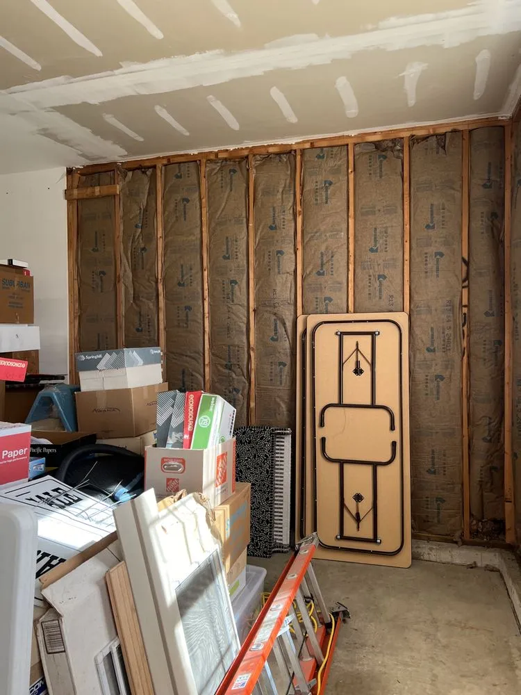 Professional landscaping services experts serving Hobart, IN - Devin’s Handyman Services