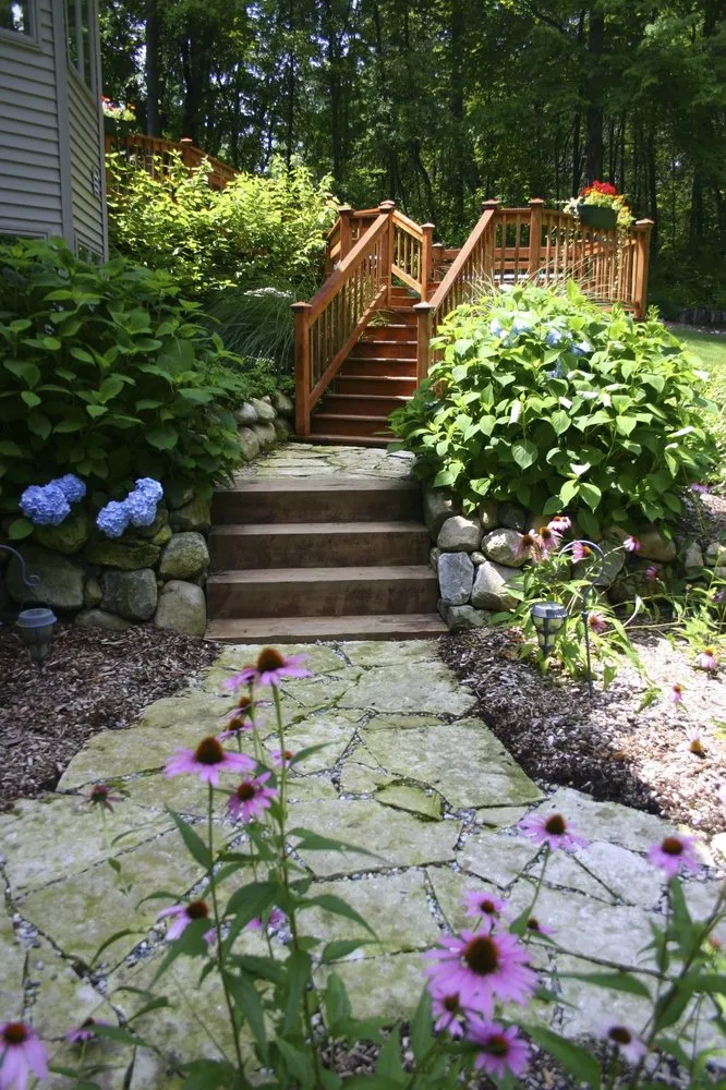 Professional residential landscaping experts serving Kalamazoo, MI - Devisser Landscape Service