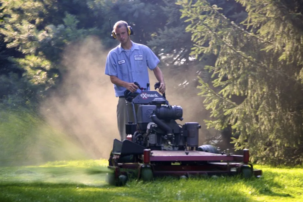 Reliable outdoor landscaping in Kalamazoo, MI by Devisser Landscape Service