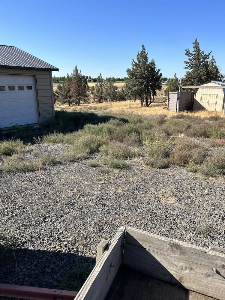 Affordable landscaping services experts serving Madras, OR - DeVore’s Landscaping