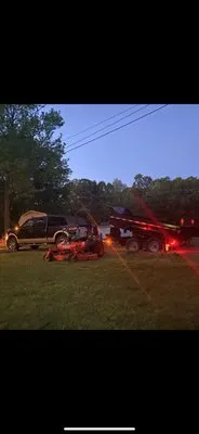 Devotions lawncare Logo