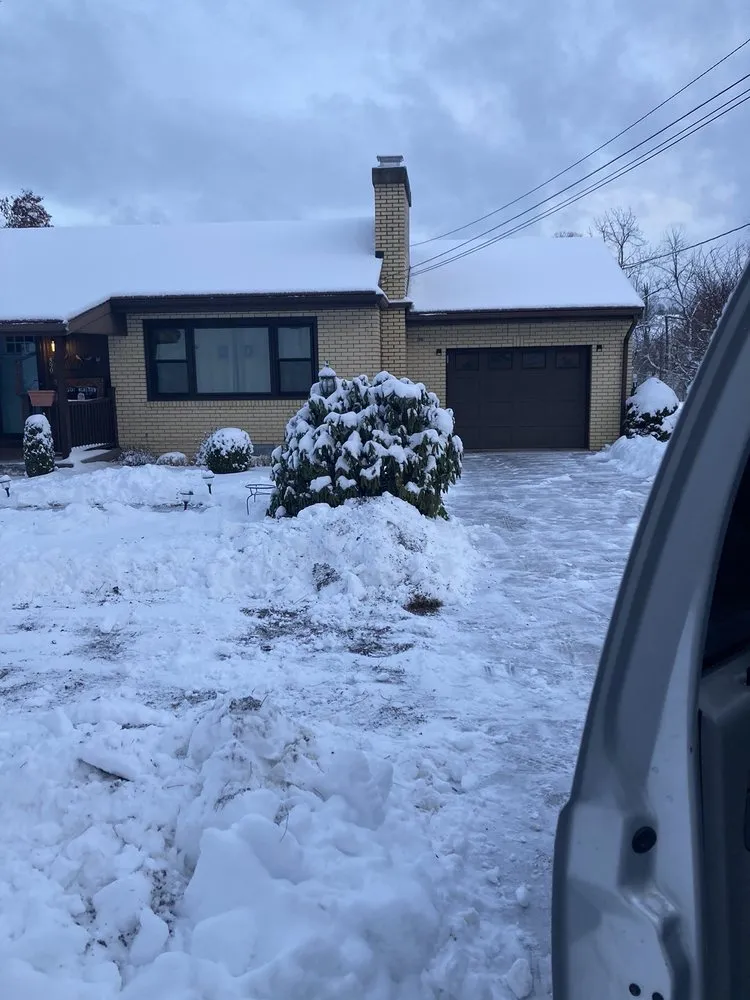 Expert residential landscaping in Canonsburg, PA - Devs Climb N Cut