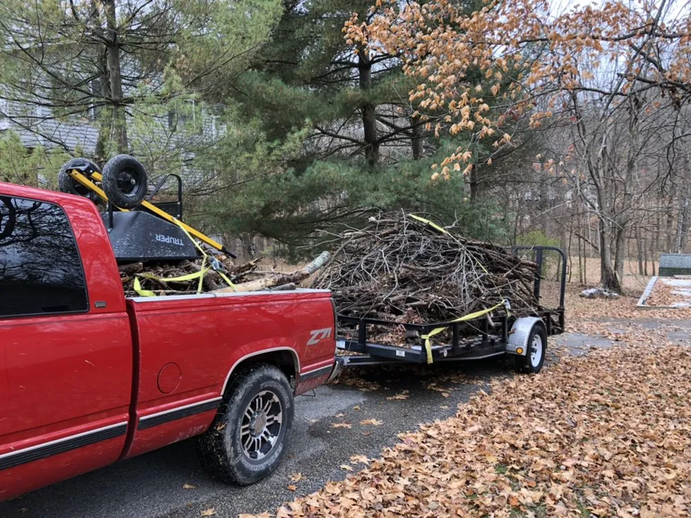 Local yard cleanup service in Bloomington, IN by DeWitt Property Service