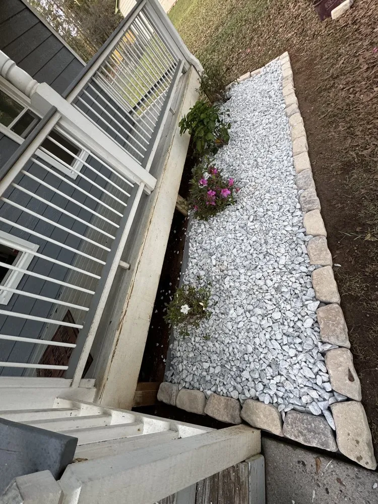 Top-rated garden landscaping in Ellenwood, GA - Dexters Lab Maintenance Service
