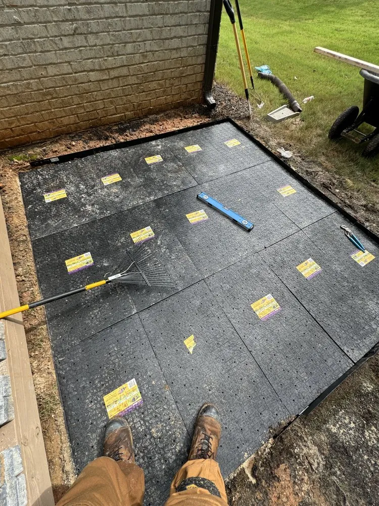 Top-rated landscape design in Ellenwood, GA by Dexters Lab Maintenance Service