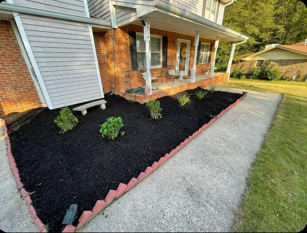 Trusted garden landscaping in Ellenwood, GA by Dexters Lab Maintenance Service
