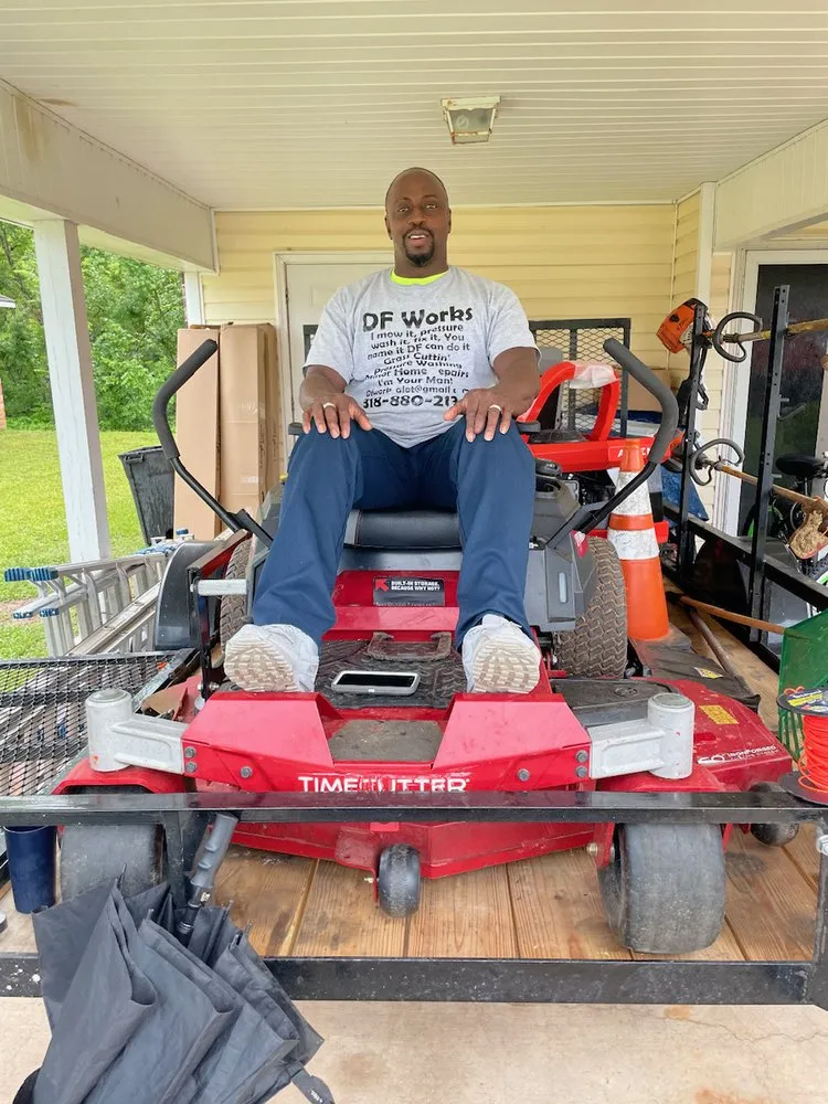 Top-rated lawn mowing service for year-round maintenance across Alexandria, LA - DF Works