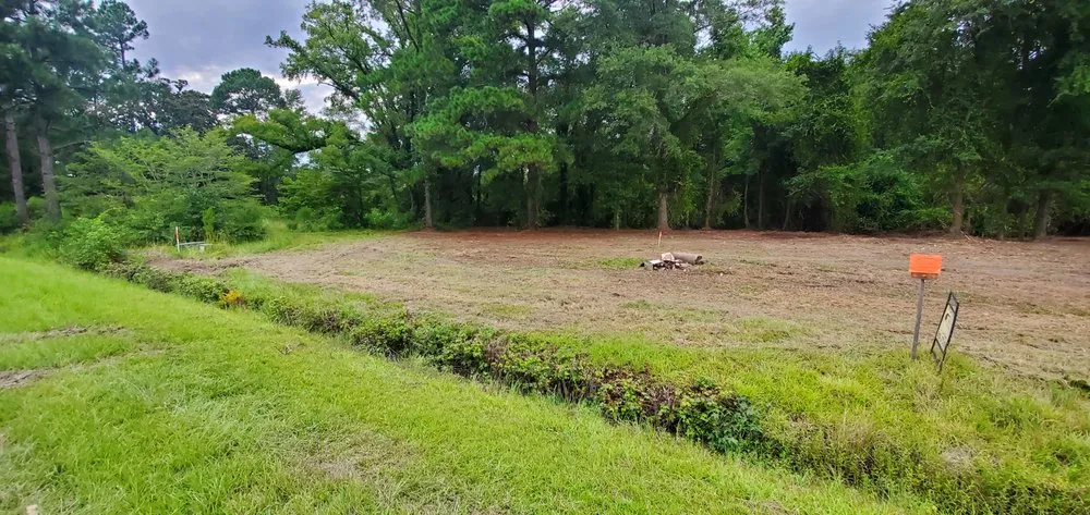 Professional lawn care service experts serving Godwin, NC - DFC Industries