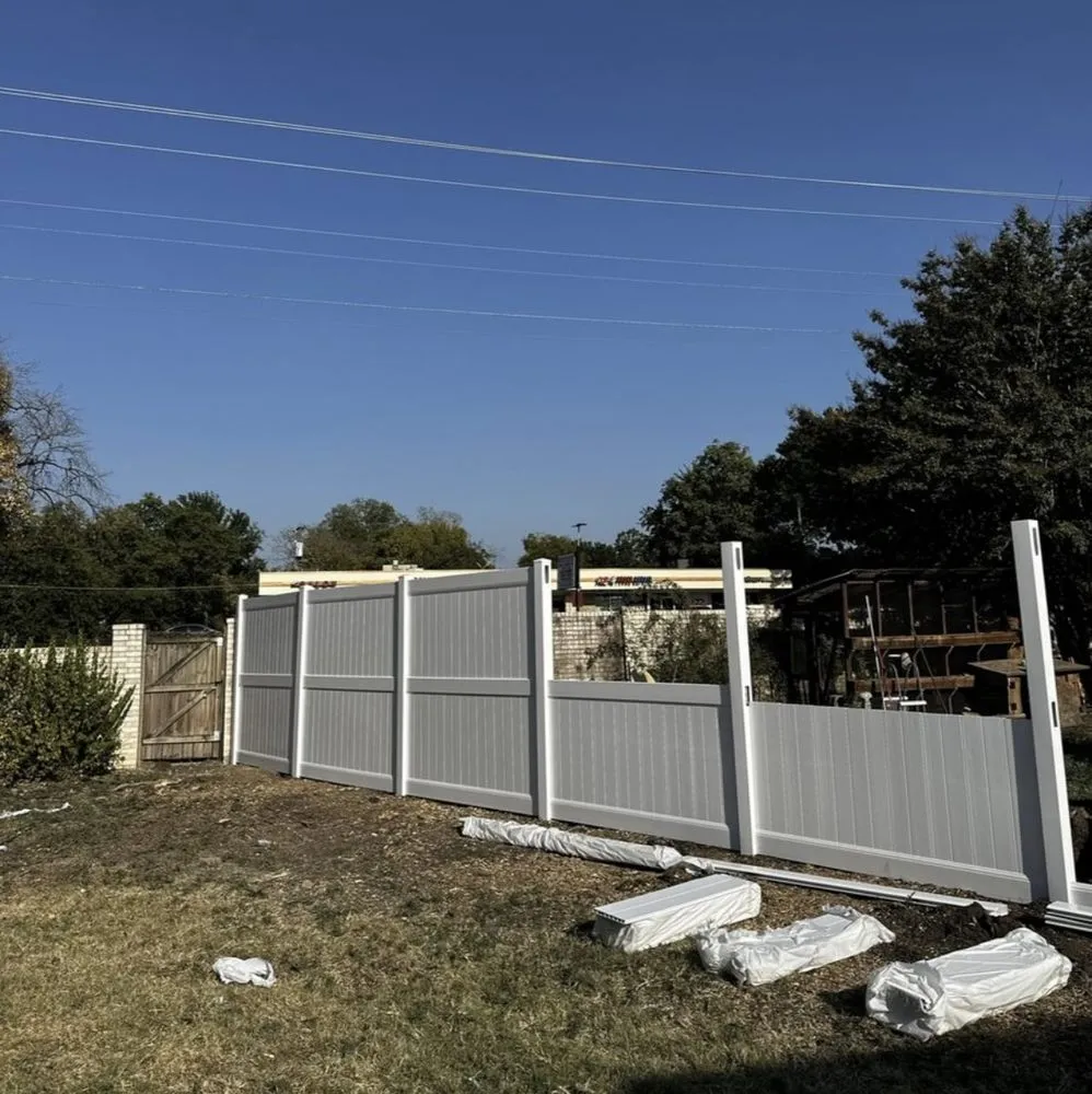 Affordable lawn mowing service in Dallas, TX - DFW Blum Landscape