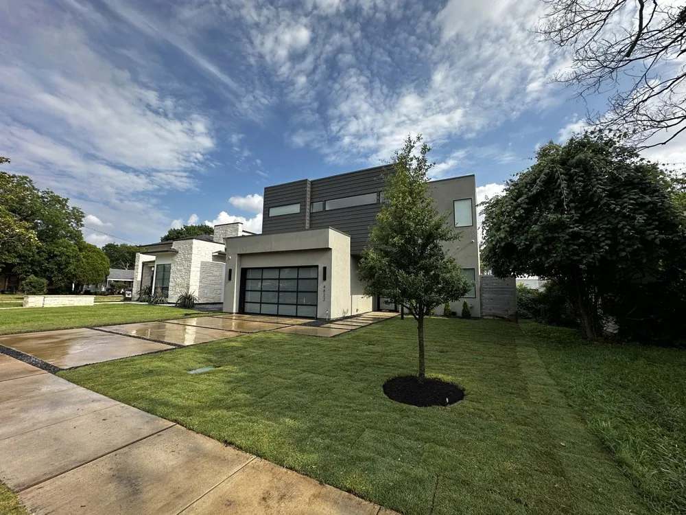 Custom landscape installation for residential properties in Dallas, TX by DFW Blum Landscape