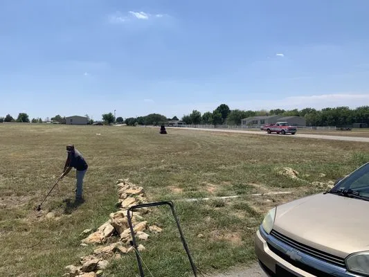 DFW Landscaping and Lawn Care Logo