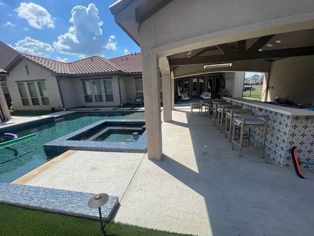 Professional lawn mowing service experts serving Garland, TX - DFW Modesto's Concrete