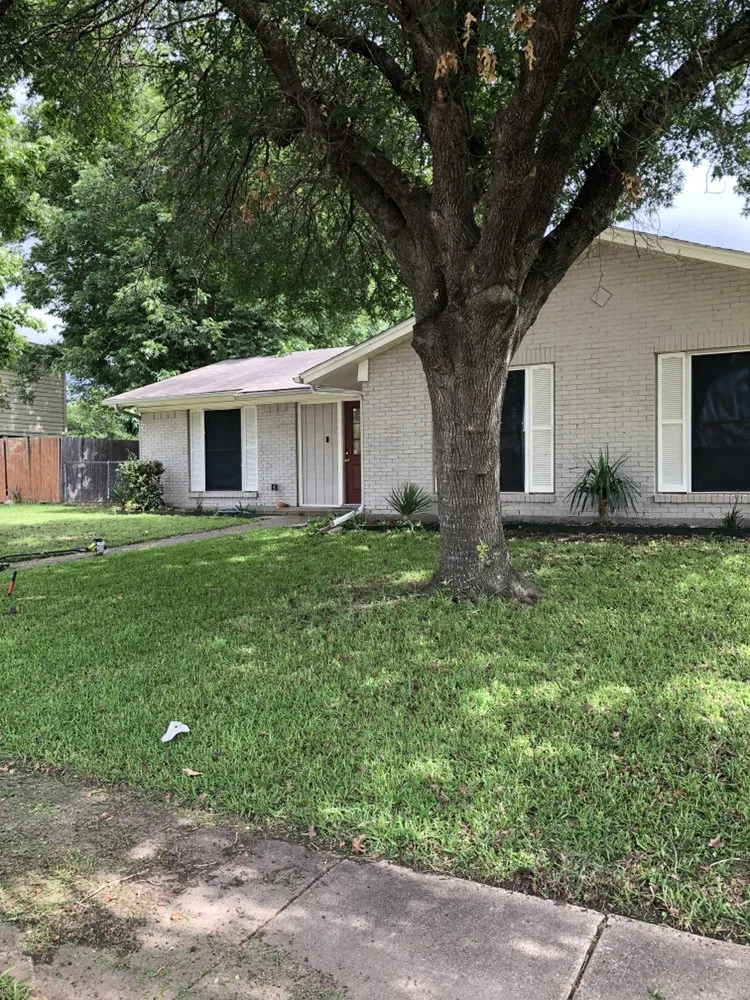 Custom garden landscaping for beautiful yards across Garland, TX - DFW Multi Services