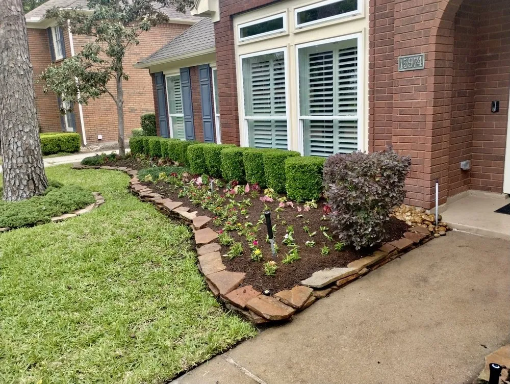 Professional landscaping services with custom design in Houston, TX by D&G Landscaping & Design