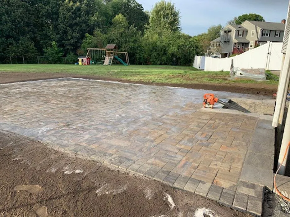 Reliable yard cleanup service experts serving Tewksbury, MA - D&G Landscaping