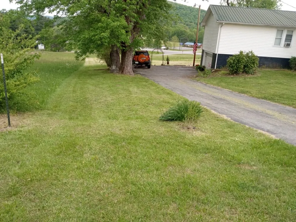 Trusted lawn care service in Monticello, KY by DG LawnCare