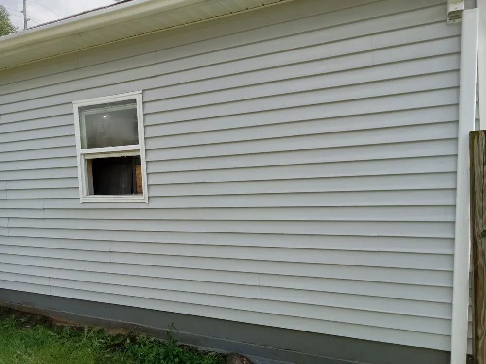 Expert yard maintenance in Kendallville, IN by D&G Quality Lawn Care