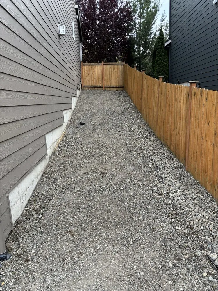 Custom garden landscaping experts serving Seattle, WA - DH Hauling and Demo