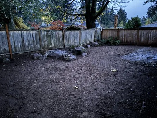 DH Hauling and Demo Logo